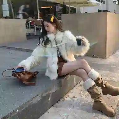 SUNSUNTOWN Fox Fur Coat Winter 2023