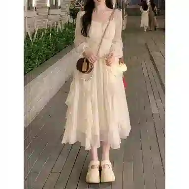 桴生 泡泡袖法式方领温柔短袖连衣裙 女款