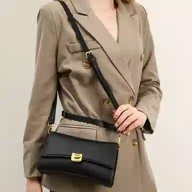 NOMK Pillow Bag Black