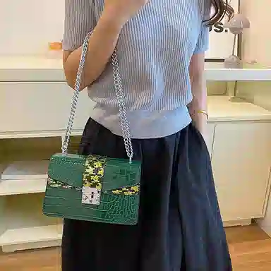 NOMK Vintage Crocodile Chain Shoulder Bag