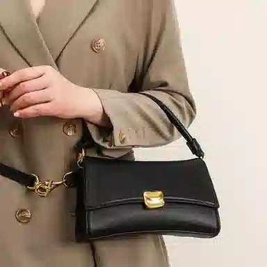 NOMK Pillow Bag Black