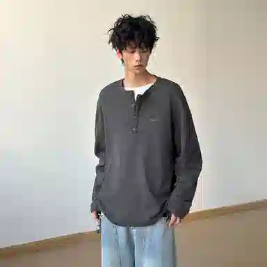 Fakeyoung cleanfitlogoT