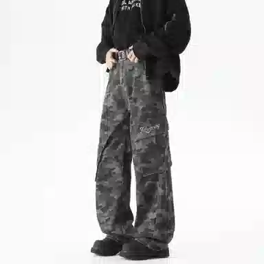 Fakeyoung cleanfitlogovibe