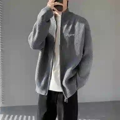 Fakeyoung logocleanfitchic