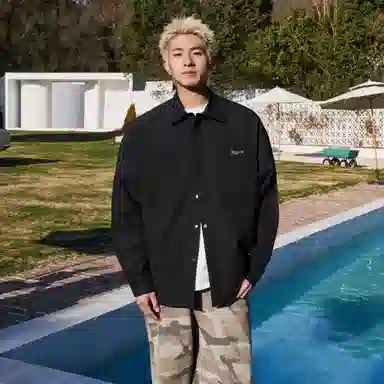 Fakeyoung logo