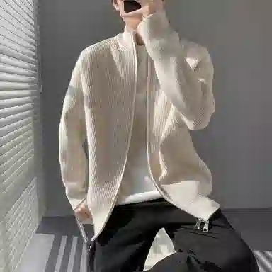 Fakeyoung logocleanfitchic