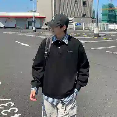 Fakeyoung cleanfitpolologo