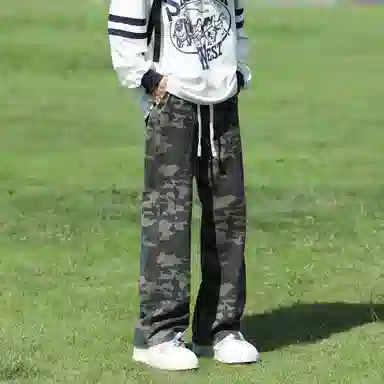 Fakeyoung cleanfitlogovibe