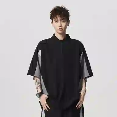 Fakeyoung T
