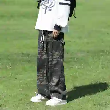 Fakeyoung cleanfitlogovibe