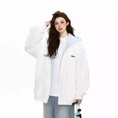 Fakeyoung logo