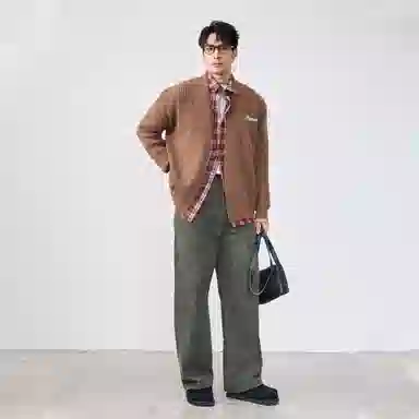 Fakeyoung logoV