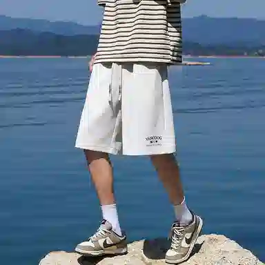 Fakeyoung