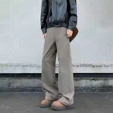 Fakeyoung cleanfitvibelogo