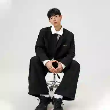 Fakeyoung