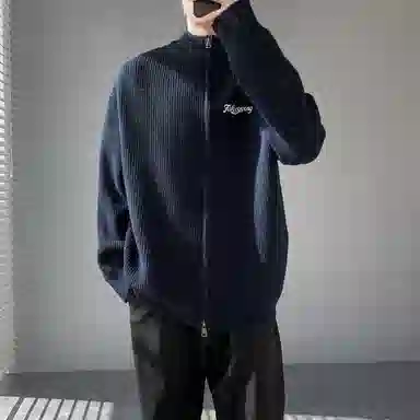 Fakeyoung logocleanfitchic