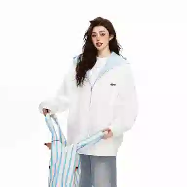 Fakeyoung logo