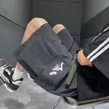 虫小绿 夏季美式薄款时尚潮流休闲宽松多口袋工装短裤 男女同款