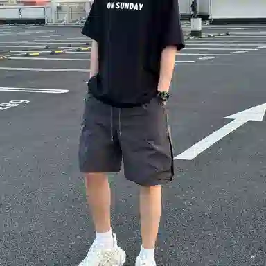 虫小绿 美式基础款山系户外大口袋纯色抽绳中腰宽松多口袋透气直筒工装五分休闲短裤 男女同款