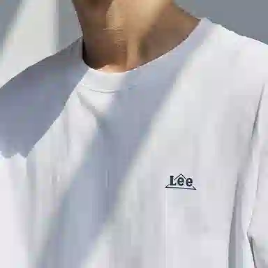 Lee LogoT