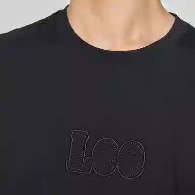Lee T
