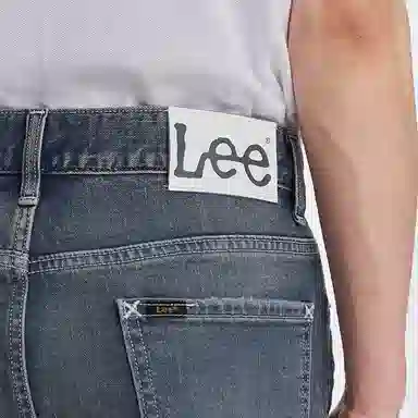 Lee