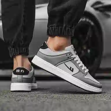 Warrior Low Top Grey