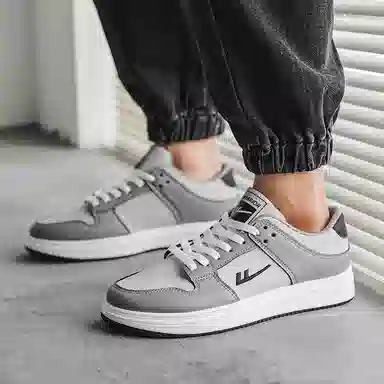 Warrior Low Top Grey