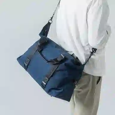 MARK RYDEN Lightweight Sports Travel Bag Black