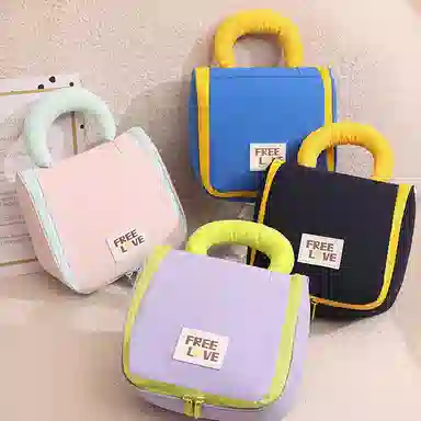 悦语美妆包 便携收纳防尘 高颜值化妆包大容量手提化妆品包旅行棉花糖色洗漱包