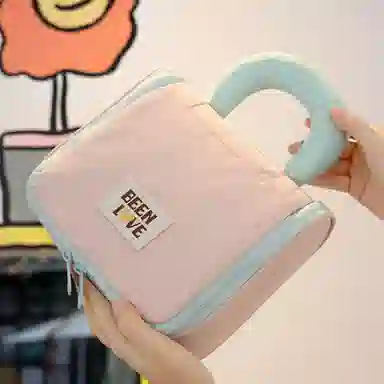 悦语美妆包 便携收纳防尘 高颜值化妆包大容量手提化妆品包旅行棉花糖色洗漱包