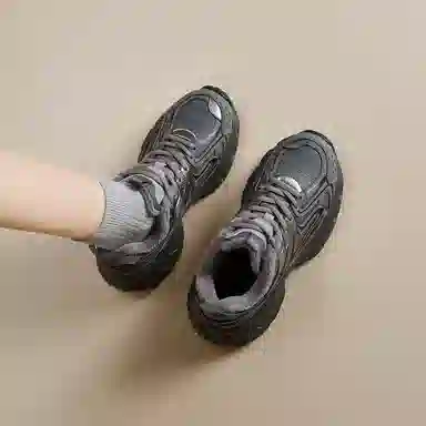 AGSDON Low-Top Thick-Soled Sneakers