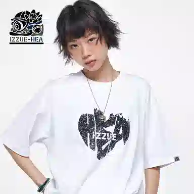 HEA x izzue T