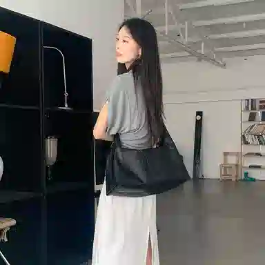 西木汀 向野 小众设计高级感通勤百搭简约 牛皮 斜挎单肩包 常规 女款 多色