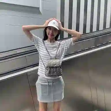 西木汀 眷念 小众设计高级感学院风百搭休闲通勤 牛皮 双肩包 大号 女款 深邃黑/古银色