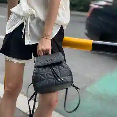 西木汀 眷念 小众设计高级感学院风百搭休闲通勤 牛皮 双肩包 大号 女款 深邃黑/古银色