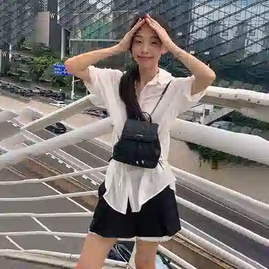 西木汀 眷念 小众设计高级感学院风百搭休闲通勤 牛皮 双肩包 大号 女款 深邃黑/古银色