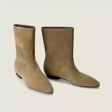 SHOEMAKER QUEEN