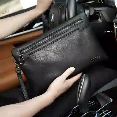 COW Large Vintage Leather Clutch Black