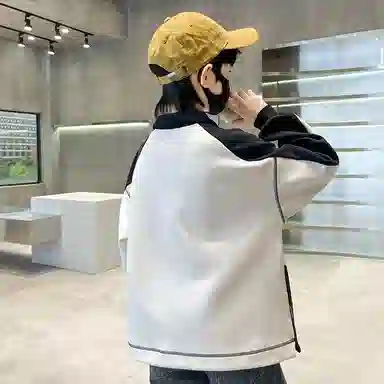 MUMUWU HOUSE 2025polo