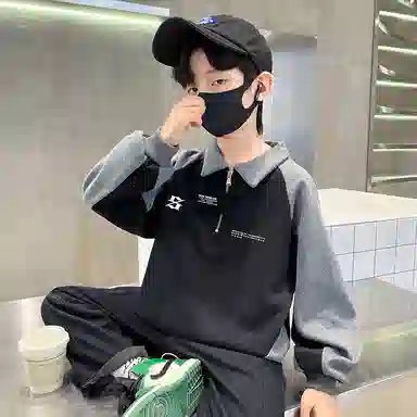 MUMUWU HOUSE 2025polo