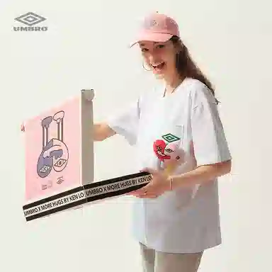 umbro x MORE HUGS T