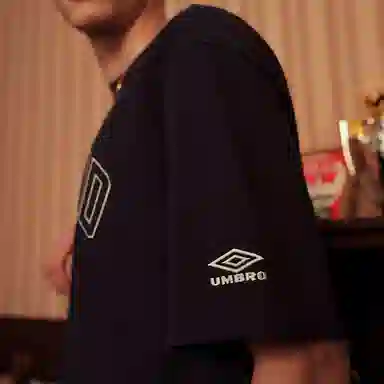 umbro T