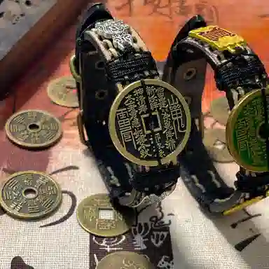 花茜樱 新中式国潮 国风复古山鬼花钱个性小众道系青年平安喜乐好运 皮革 手环 男女同款情侣款