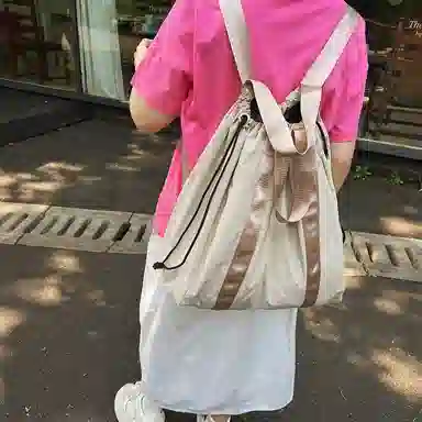 醇龙 风潮时尚运动旅行大容量 尼龙 双肩包 女款 多色