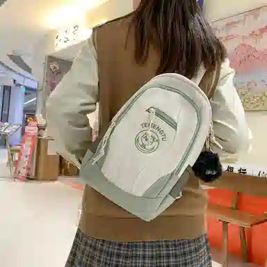 醇龙 潮流休闲日系百搭多功能运动 胸包 尼龙 男女同款情侣款 多色