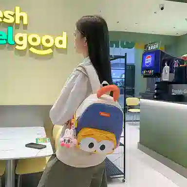 醇龙 卡通可爱 尼龙 双肩包 常规 男女同款情侣款 黑色，黄色，棕色，蓝色，紫色