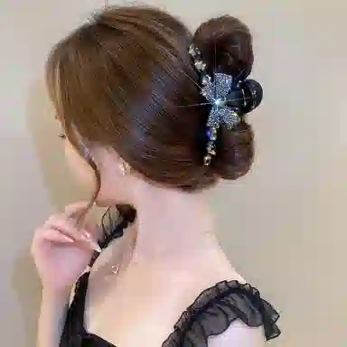 如花梦 闪闪水钻蝴蝶结抓夹后脑勺高级感气质鲨鱼夹日常通勤百搭发饰发卡 亚克力 发夹 女款