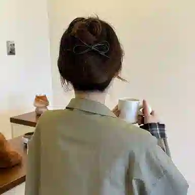 如花梦 气质皮质蝴蝶结扭扭夹高级感一字夹时尚甜酷发饰豹纹蝴蝶结 亚克力 发夹 女款