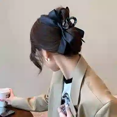 如花梦 高级感赫本风黑色蝴蝶结发夹 亚克力日常百搭发饰 在逃公主网红盘发抓夹 女款